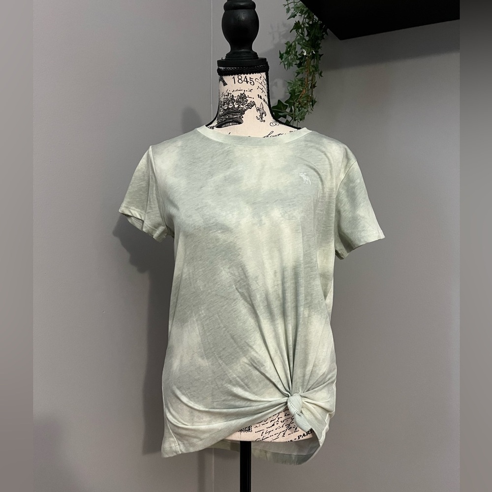 NWOT Abercrombie Kids Tie Dye Knot Front Top